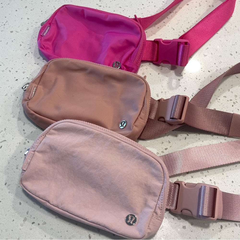Lululemon 3-Pack Pink Belt Bags!🩷 - Picture 2 of 9